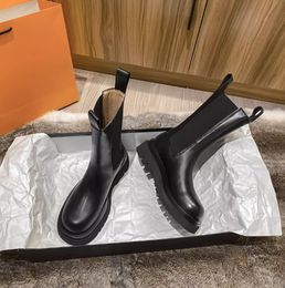 Platform Martin-laarzen dames lente en herfst nieuwe korte laarzen Smoke-laarzen Chelsea-boosterlaarzen in Engelse stijl