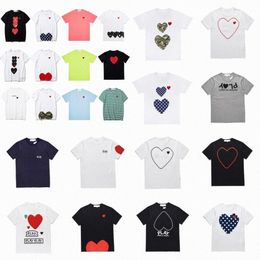 Play Brand Mens THICHS Diseñador Red Heart Fashion Fashion Borded Camiseta informal Algodón Estampado Camina corta Camanina alta Tamada de verano Asiático XS- F0VU#