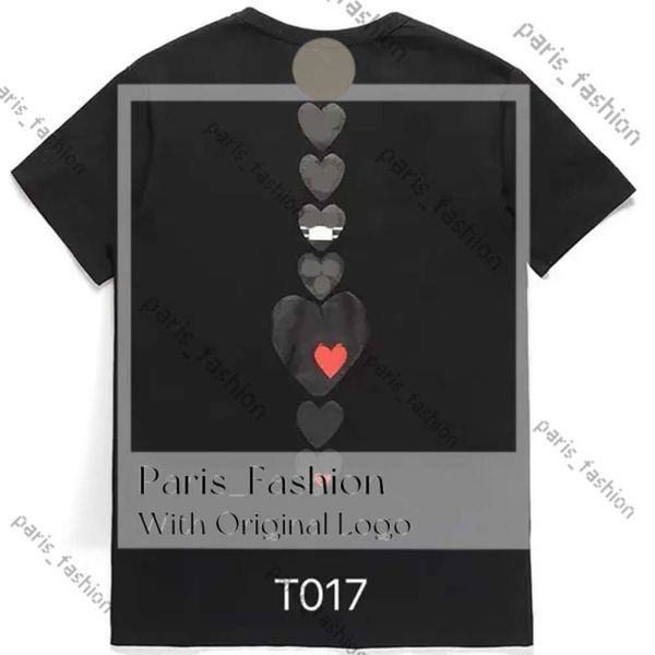 Jouez à Comes des Garcons Couple mâle et féminin T-shirt Designer à manches longues Broidered Red Heart Love Black and White Stripes Loose Short Sheeve Plus Taille 395