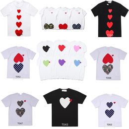 Play Designer Mens T Shirt Tamina de amor rojo japonés Mens Commes COMPLETA Etiqueta Polo Cdg des Insignia Garcons Bordado de algodón XS-XXXXL 595X