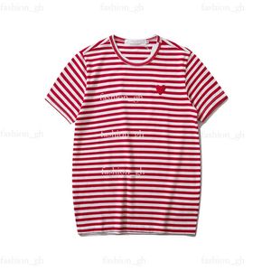 Play Fashion CDGS Mens Camisetas Diseñador de camisa de corazón rojo Commes des Garcon camiseta casual bordado de algodón manga corta camiseta de verano tamaño 120