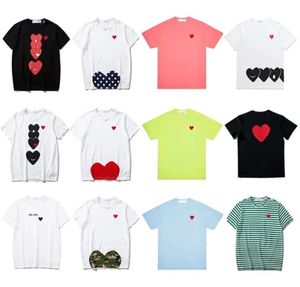 Jouez à la mode Mens T-shirts Designer Red Heart Shirt Casual Tshirt Coton broderie Clain à manches Summer à manches courtes 1136