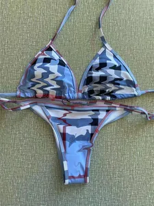 Jouez à la grille de maillot de bain Hot Bikini Set Femmes Stripe Swimwear Fast Shipping Bathing Trots Sexy S-xl