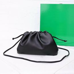 Designer mini pochettes sacs nuageux doux en cuir réel en cuir de luxe plissé à crampons plissés de luxe Sac à bandoulière Sac à main