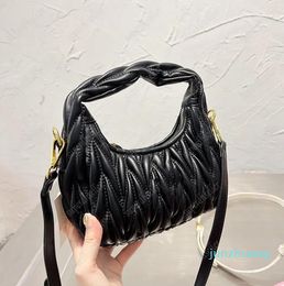 Geplooide schoudertassen vrouwen crossebody ontwerper 23 tas luxe handtas mini pochette vintage tote portemonnee lederen kruislichaam 3 kleuren onderarm pack zachte portemonnee reizen