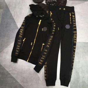 PLEIN BEAR Mens HOODIE JACKET PANTALONES CRYSTAL SKULL Chándal Hombre Sudaderas con capucha Casual Chándales Jogger Chaquetas Pantalones Conjuntos Traje deportivo 74173