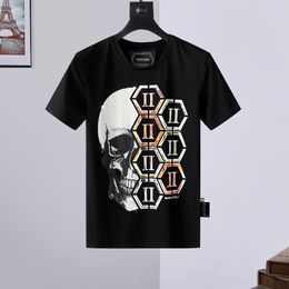 PLEIN BEAR T SHIRT Mens Designer Magliette Abbigliamento di marca Strass PP Skull Uomo T-SHIRT COLLO ROTONDO SS SKULL CON CRISTALLI Maglietta Hip Hop Top Tees 161230