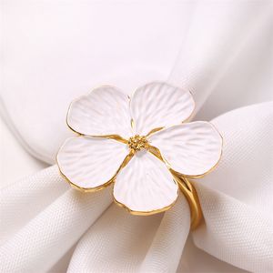 Servilleteros de flores de ciruelo, soportes de anillos para fiesta de boda, banquete, Acción de Gracias, mesa de cena de Halloween, hebillas florales para servilleta