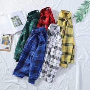 Plus la taille 3xl Casual Designer Blouses Stand Neck Plaid Top Hommes Lâche Chic Étudiant Harajuku Tendance Chemise Manteau Mince À Manches Longues Multicolore