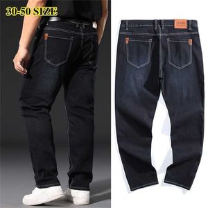 Grote maten 42 44 46 48 50 52 Zakelijke losse jeans voor heren Klassieke stijl rechte stretch denim broek Mannelijke merkbroek Zwart Blauw 210318 L230726