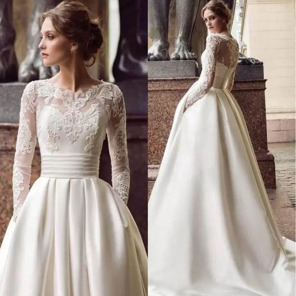 Taille plus Appliques Robes de mariée avec poète Manches longues Illusion Corste Train Simple Satin Beaux Robes de mariée