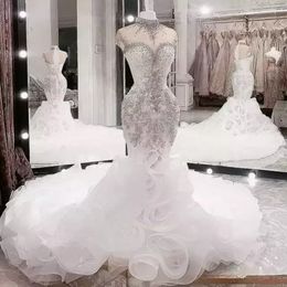 Plus la taille arabe Aso Ebi luxueux perles cristaux robes de mariée col haut sirène robes de mariée pure cou robes de mariée BC18247