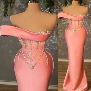 Plus la taille arabe Aso Ebi gaine robes de soirée rose épaule dénudée cristaux de perles soirée formelle deuxième réception anniversaire Pageant robes de fiançailles robe