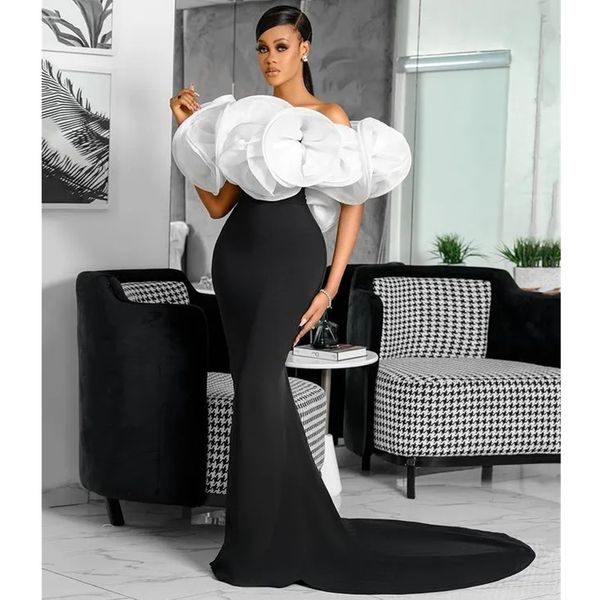 Plus la taille arabe Aso Ebi blanc noir robes de bal sirène sans bretelles en satin soirée formelle fête élégante sexy deuxième robes de réception 328 328