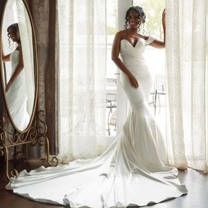 Robe de mariée sirène grande taille Aso Ebi, asymétrique épaule dénudée, en satin plissé, jupe en tulle à plusieurs niveaux pour femmes noires africaines, mariage D159