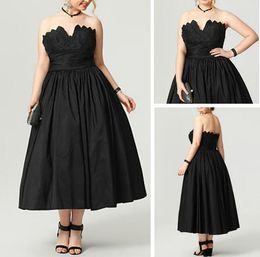 Plus Size Baljurk Gekleed Thee Lengte Open Back Taffeta Little Black Dress Prom Dress Avondjurk Bruidsmeisjes Jurk met ruches