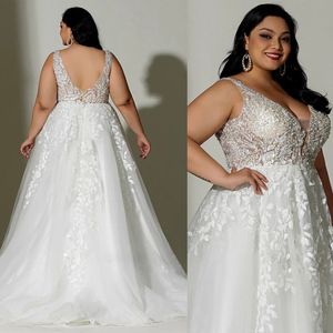 Robe de mariée boho plus taille 2022 pour les femmes époux sans manches une ligne V couche-coude à dos de la nuance sans dossier