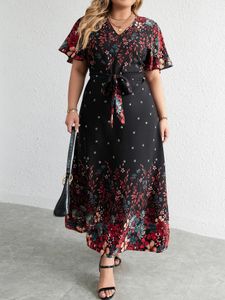 Plus taille robe décontractée femme été V cou cou court à manches florales à imprimé floral robe longue noire taille femme vestiges 240428
