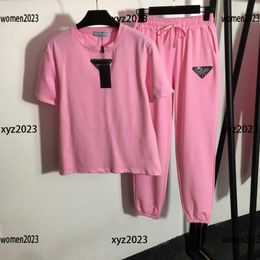 Conjunto deportivo de talla grande para mujer, chándales de talla S-XL, traje de verano, 2 uds., camiseta y pantalones con logo de diamante, recién llegado