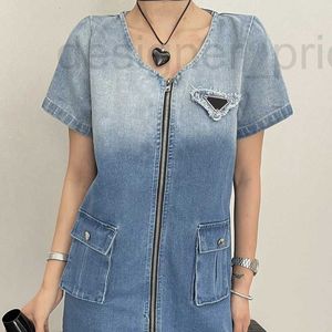 Plus la taille Robes Designer Summer Denim Dress Womens Fashion Zipper Design Filles Jupes Hip Hop Personnalité Poche Vêtements P407