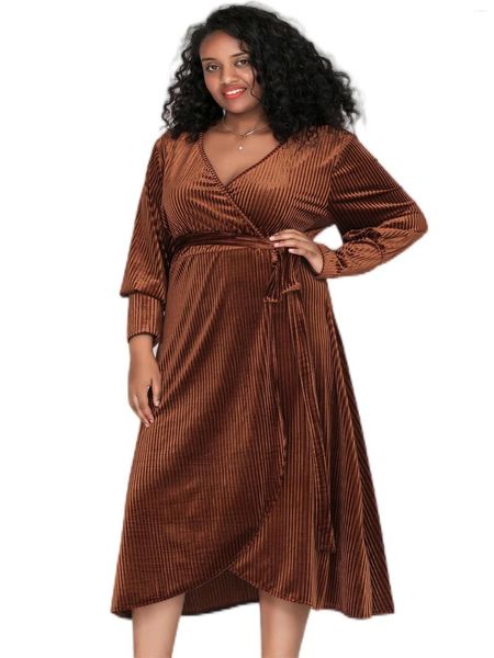 Robe portefeuille mi-longue en velours pour femme, tenue élégante, grande taille, manches longues, marron, cravate à la taille, col en v, fête formelle, grande taille 7XL et 8XL, automne