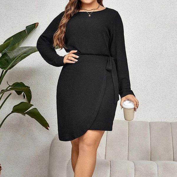 Vestidos de talla grande, productos europeos, suéter puro negro suave para otoño e invierno, vestido largo de punto con cinturón y cuello redondo para mujer