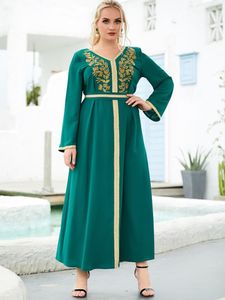 Plus size jurken gouden borduurwerk losse abaya curve vrouwen moslim mode Dubai Saoedi-Arabische etnische Jelleba Marokko kaftan party banket