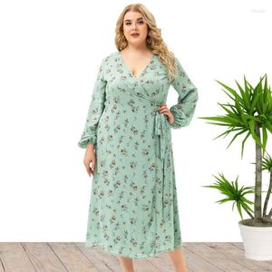 Robes grande taille robe à manches longues pour femmes automne 2023 élégant col en V Empire volants ourlet grands vêtements