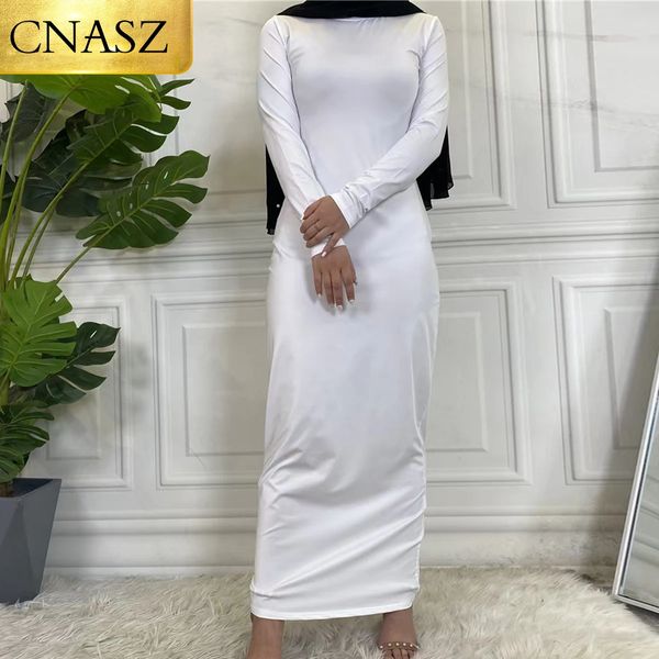 Robes grande taille Jupe d'été pour dames robe intérieure tenue musulmane décontractée pour femmes vêtements islamique Abaya à manches longues Maxi mince robe intérieure 231018