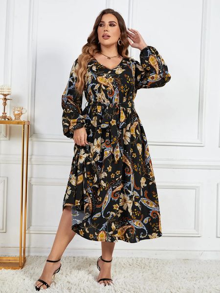 Robes grande taille XL-4XL Automne et hiver Vintage robes grande taille lâche minceur décontracté col en V à manches longues robe imprimée Paisley 231021