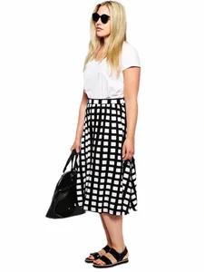 Grande taille taille élastique élégant Fi printemps automne jupe évasée femmes noir et blanc Plaid a-ligne jupe grande taille jupe Midi r859 #