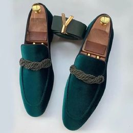Plus size heren Loafers merk suède lederen vintage slip-on klassieke casual mannen rijden bruiloft mannelijke kleding schoenen 231116