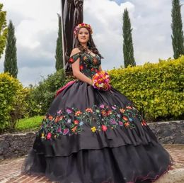 Plus maat Mexicaanse charro Quinceanera-jurken geborduurd Off schouder veter corset prom zoete vestido para 15 anos adolecente