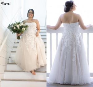 Plus taille moderne une ligne robes de mariée chérie glamour en dentelle appliquée sexy robes nuptiales boho jardin longueur de sol en tulle