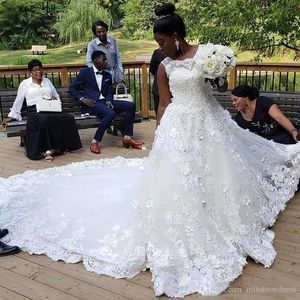 Plus Size Nigeriaanse Afrikaanse Prinses Trouwjurken 3D Floral Kant Crystal Church Trouwjurk Bruidsjurken Vestidos de Novia Custom