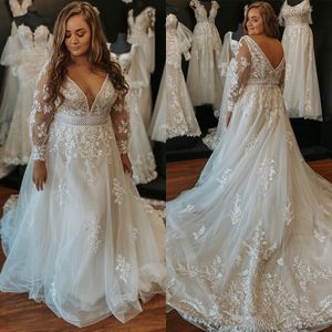 Plus Size Princess A-Line Robes de mariée avec manches longues 2023 Dentelle Applique Floral Cathedral Train County Boho Robes de mariée Vestidos de novia