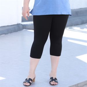 Plus size s voor vrouwen zwarte witte leggings casual zomer hoge taille boho broek workout kleding elastische taille yogabroek 240411