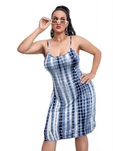 Plus taille sans manches d'été robe décontractée Femme Spaghetti Strap plage de plage de camie plissée plissée MIDI 4XL 240417