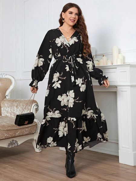 Plus taille Femme Summer Robe en V Robes swing de cou de la ceinture de la ceinture Floral Pring Robe Ruffle Hem à manches longues Femelle Sund robe 240326