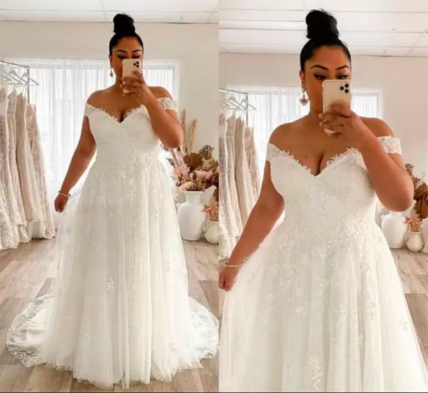 Robe de mariée de taille plus une ligne de la dentelle épaule Big Robes Bridal Appliques zip arrière Gorgeous Dame Mariage Robes White Ivory