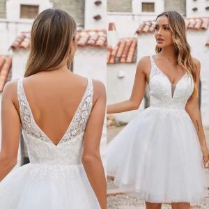 Vestidos de novia de talla grande Vestido de novia Corto por encima de la rodilla Apliques de encaje Boho Cuello en V Tul Sin mangas Por encargo Robe De Mariee