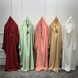 Plus size vrouwen kledingjurk één maat massief kleur moslim oversized maxi lange jurk