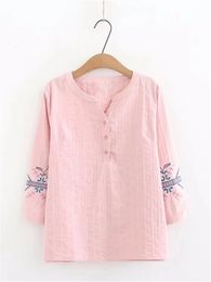 Chemises de vêtements pour femmes de grande taille Haut en coton jacquard solide avec motif de manches imprimé Chemises de pull minces non extensibles d'été 240130