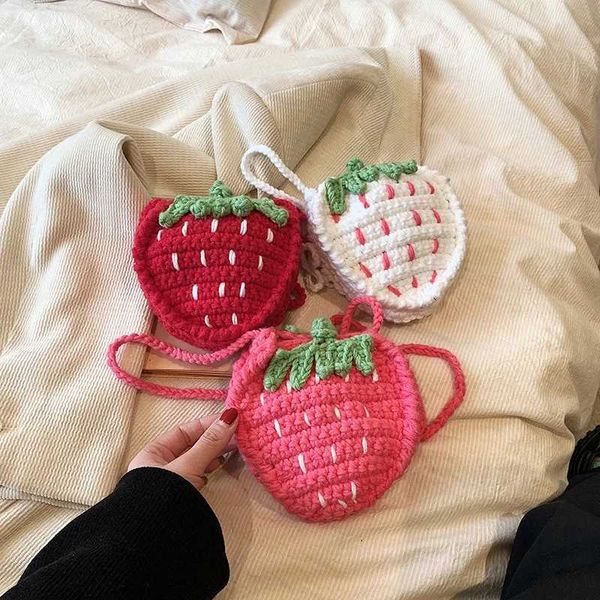 Sacs à dos en peluche Nouveau porte-monnaie en peluche au crochet fait à la main pour enfants dessin animé filles mignonnes sac à bandoulière fraise hiver Mini sac à bandoulière L2403