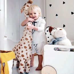 Poupées en peluche 100 cm grande taille Simulation girafe jouets en peluche doux peluche girafe dormir poupée jouet pour garçons filles cadeau d'anniversaire enfants jouet 231114