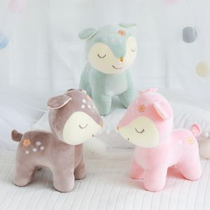 Pluche Poppen 1 st 28 cm Cartoon Herten knuffel zacht dier gevulde pop home decor kawaii Mooie gift bloem Kind meisje Valentijnsdag goed 230617