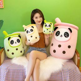 Pluche poppen 2023 Nieuwe Panda Milk Tea Cup Doll plush speelgoed voor meisjes om te slapen grote kussengroothandel poppen gratis ups of dhl