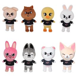 Poupées en peluche 20m Skzoo Stray Kids Toy Leeknow Hyunjin Bbokari Leebit Wolf Chan Puppym Stuffed Doll cadeau de Noël