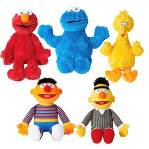 Muñecos de peluche 3245 cm Sesame Street Muñecos de peluche Juguetes Elmo CookieMonster Bigbird Ernie Bert Figuras Juguete de regalo de cumpleaños de peluche suave para la decoración 230620