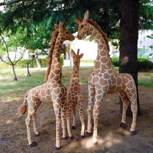 Poupées en peluche 50-120cm Géant Vraie Vie Girafe Jouets En Peluche Mignon Poupées De Cerf En Peluche Animal Doux Oreiller Coussin Cadeau D'anniversaire Enfants Bébé 230525